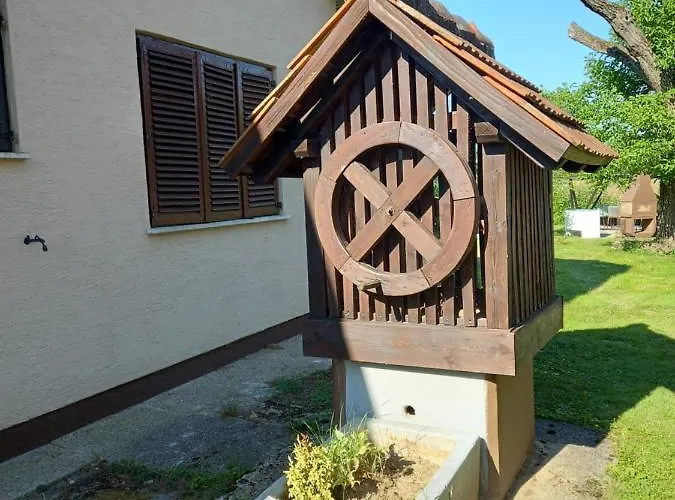 منزل ريفي Ales